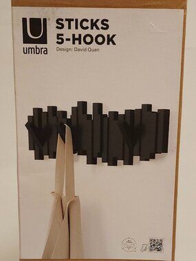 Umbra Sticks Wall-Mounted Coat Rack Rail Hook with 5 Retractable Pegs – Modern